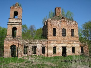 Руины церкви в Палатках