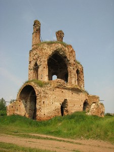 Руины церкви в Богдановых Колодезях